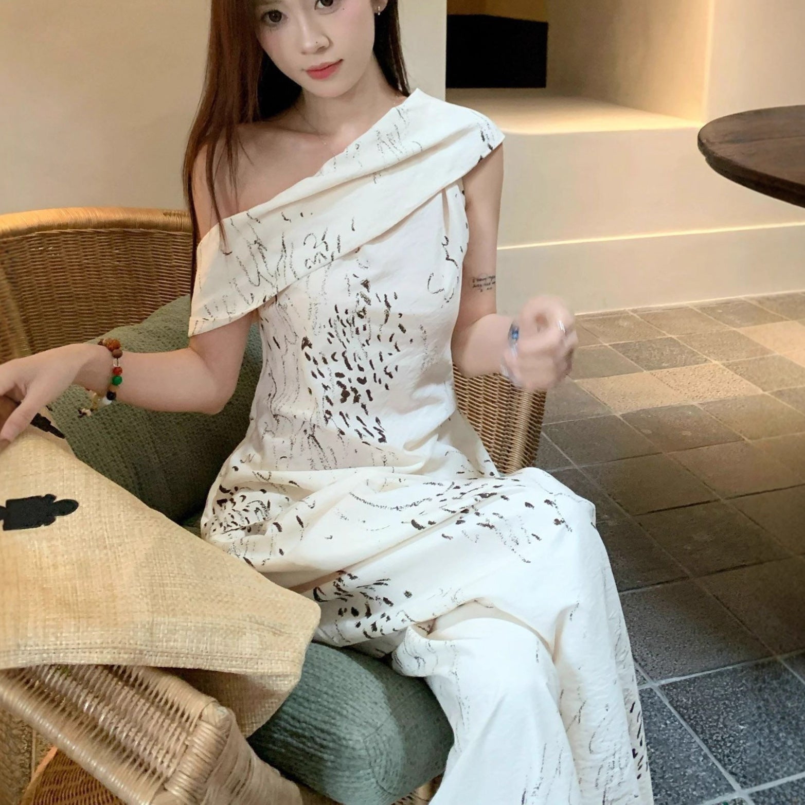 555461581-1